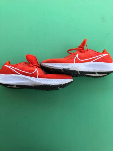 Used Nike Air Zoom Pegasus 38 Running Shoes (UVA) - Size: M 12.0 (W 13.0)