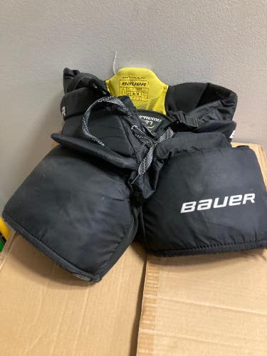 Junior Used Medium Bauer Supreme S29 Hockey Pants