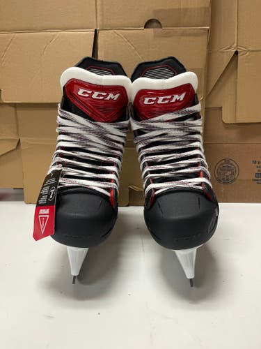 Junior New CCM JetSpeed Control Hockey Skates Regular Width Size 4.5