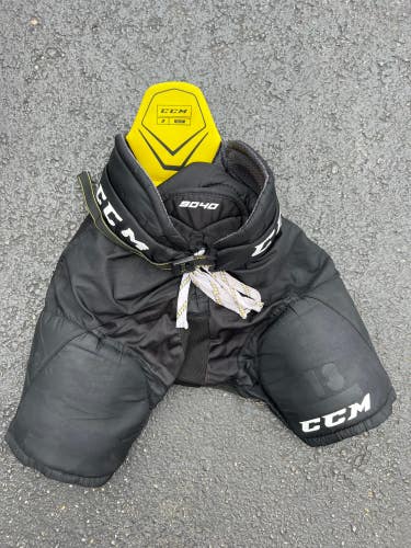 Junior Used Medium CCM Tacks 9040 Hockey Pants