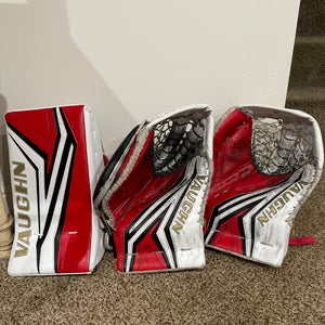 Vaughn SLR3 Full Right Pro Stock Goalie Gloves