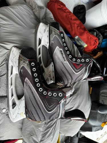 Used Bauer Size 11 Vapor X60 Hockey Skates