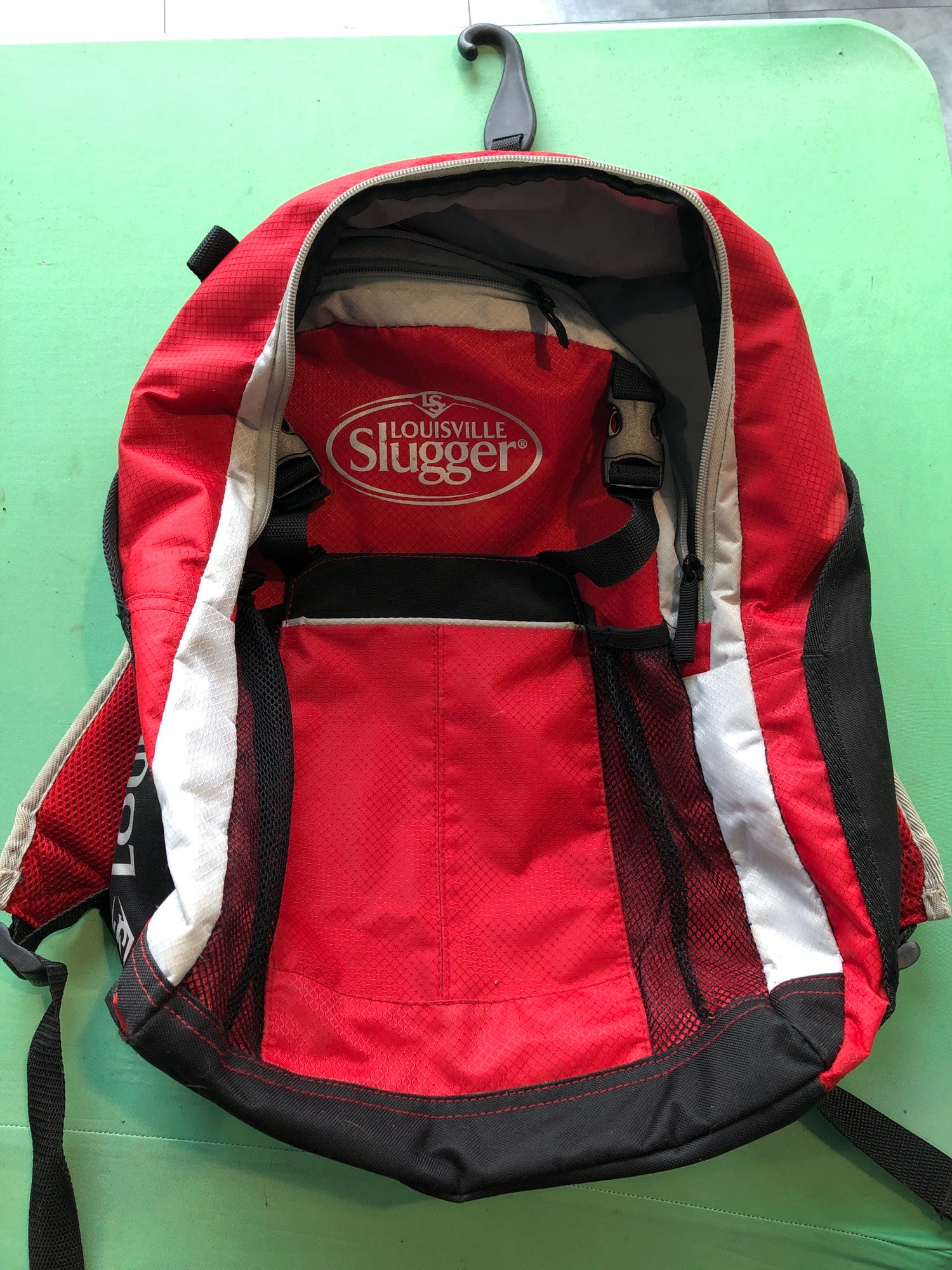 Louisville Slugger Team TPX Baseball Softball Bat Bag. Red, 2 zip pouches,  strap