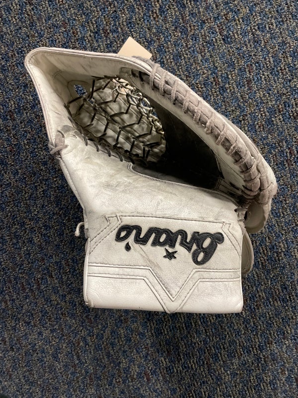 Used Brian's Alite Regular Goalie Glove