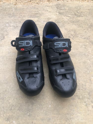 Used Men's Size 9.5 Sidi Bike Shoes