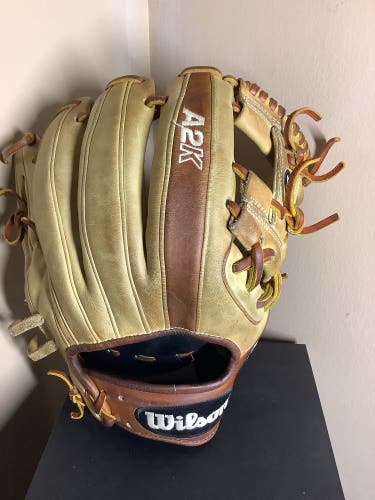 Infield 11.5" A2K Baseball Glove