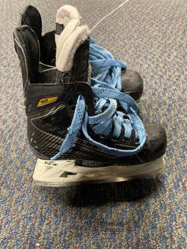 Junior Used Bauer Supreme 160 Hockey Skates D&R (Regular) 1.0