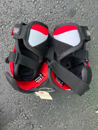 Used Medium CCM JetSpeed FT485 Elbow Pads