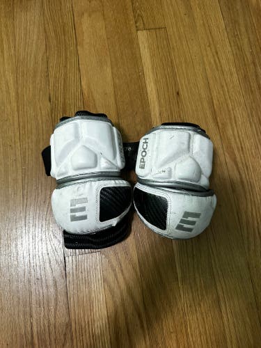 Used Medium Epoch Integra Arm Pads
