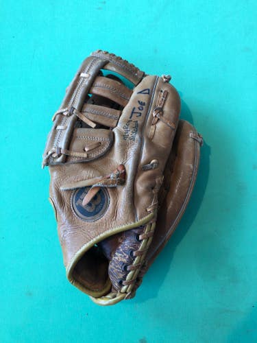 Used Wilson SB Special Right Hand Throw Baseball Glove
