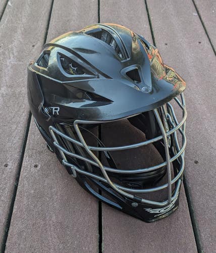 Used Player's Cascade R Helmet