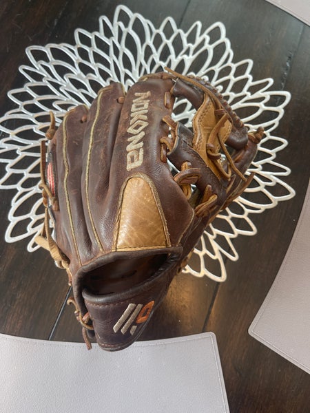 Used 2020 Right Hand Throw Nokona Infield Alpha Baseball Glove 11.25"