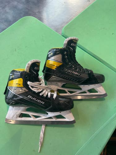 Used Junior Bauer Supreme 3s Hockey Goalie Skates D&R (Regular) 6.5