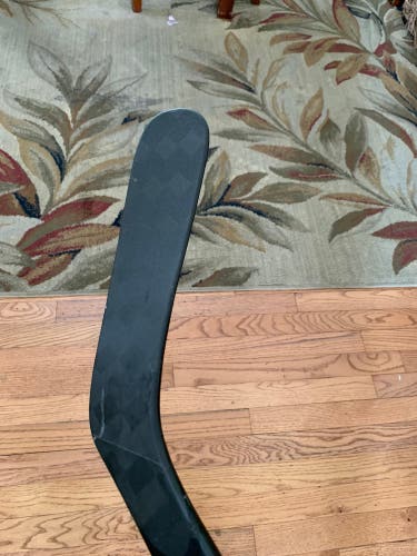 Senior Right Handed P29 JetSpeed FT5 Pro Hockey Stick