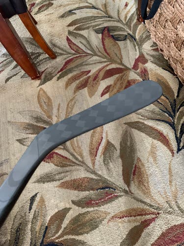 NEW Senior Right Handed P29 JetSpeed FT5 Pro Hockey Stick