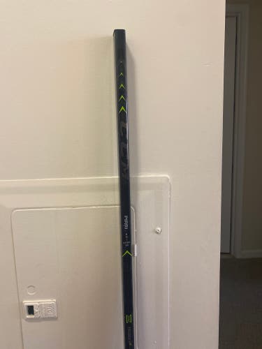 Senior Left Hand P28 Pro Stock RibCor Trigger 3D PMT Hockey Stick