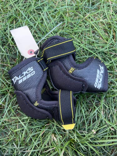 Used Medium CCM Elbow Pads