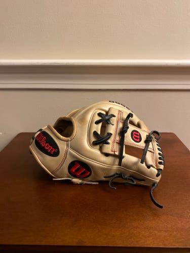 Infield 11.5" A2000 Baseball Glove
