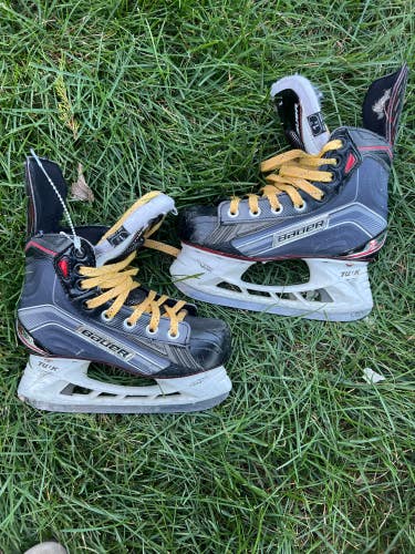 Junior Used Bauer Vapor X700 Hockey Skates D&R (Regular) 1.5