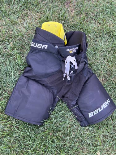 Senior Used Large Bauer Supreme S29 Hockey Pants