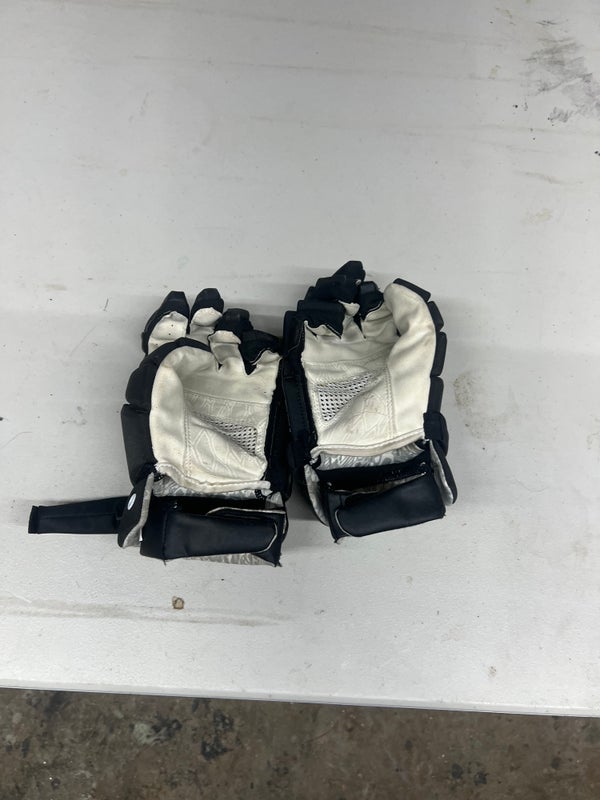 Player's Nike Medium Vapor Elite Lacrosse Gloves