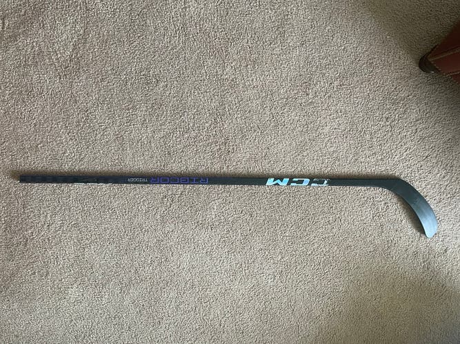 Senior Left Hand P92M Pro Stock RibCor Trigger 7 Pro Hockey Stick