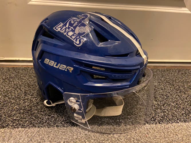 Used Blue Medium Bauer Re-Akt 150 Hockey Helmet With Visor