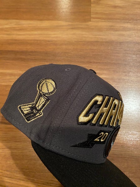 New Milwaukee Bucks 2021 NBA Champions Official New Era Issue Snapback Hat