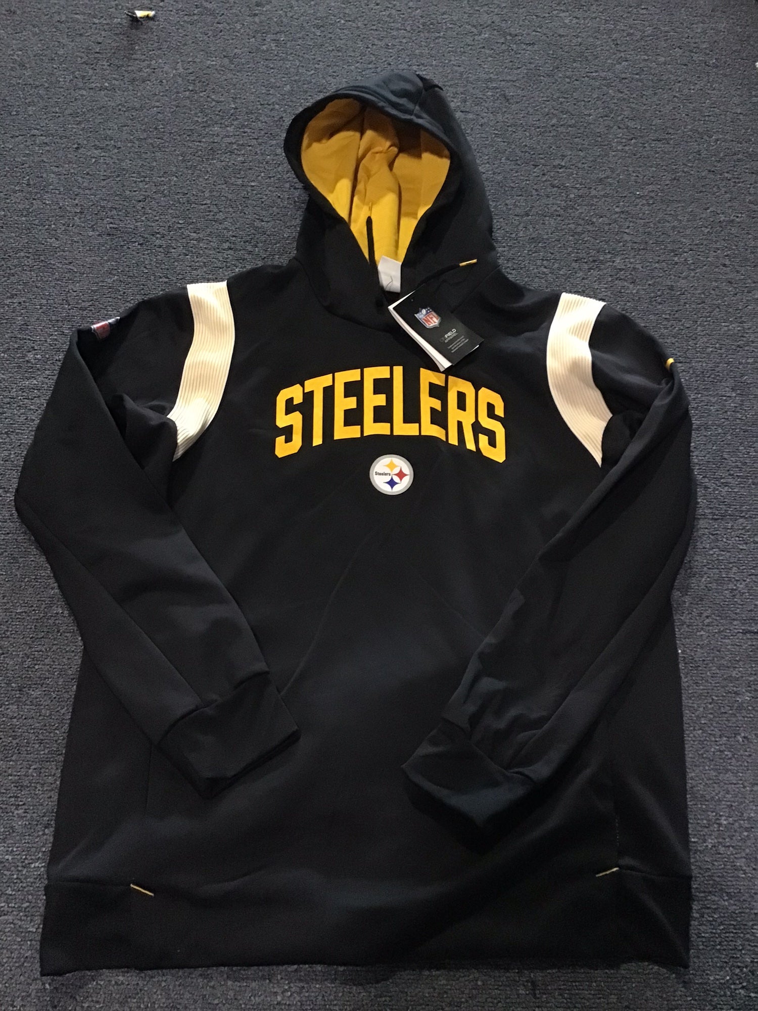 NWT Pittsburgh Steelers Nike On Field Hoodie Men's Lg