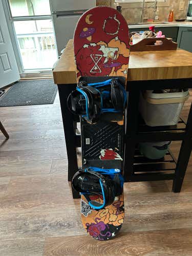 Used Unisex Burton LTR Snowboard With Bindings All Mountain Soft Flex