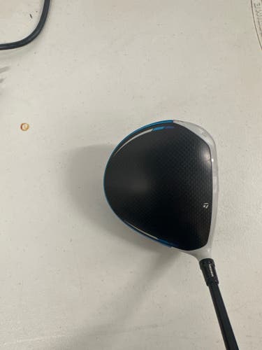 Men's Left Hand Stiff Flex SIM 2 Max Driver