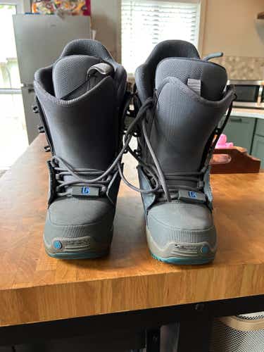 Unisex Used Size 4.0 (Women's 5.0) Burton Progression Snowboard Boots All Mountain