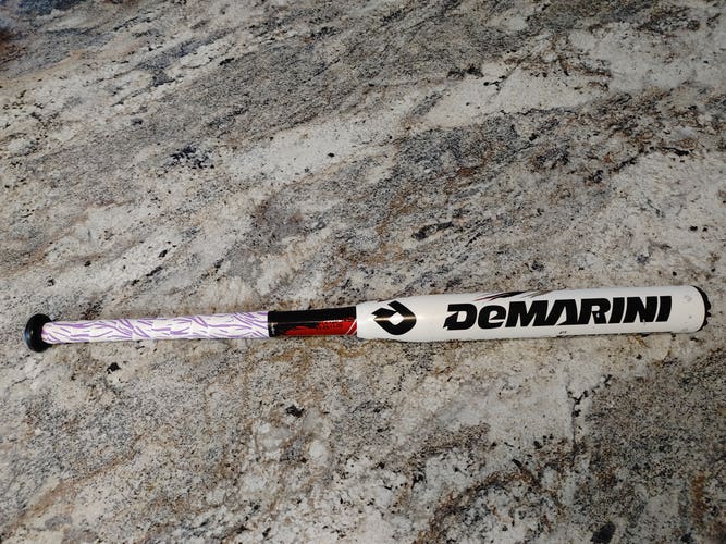 Used 2018 DeMarini Composite Vendetta C6 Bat (-12) 19 oz 31"