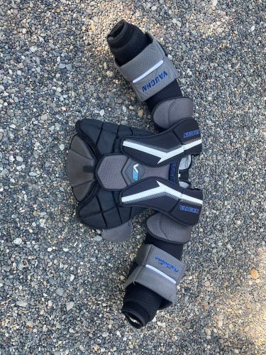 Used Small Vaughn  Velocity V9 Goalie Chest Protector