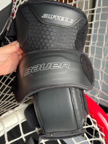 Bauer Supreme S18 Jr Goalie Knee Guards