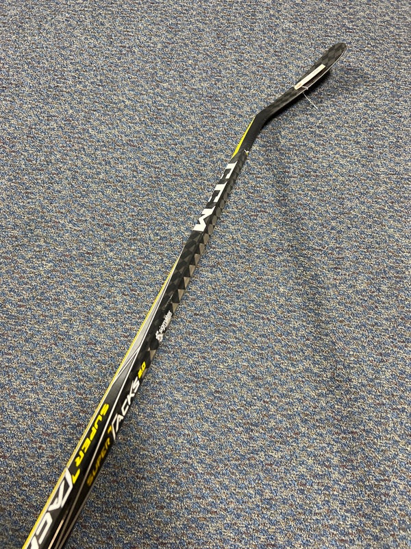 CCM Super Tacks 2.0 Grip Hockey Stick Junior 50 Flex-HSSTK2G