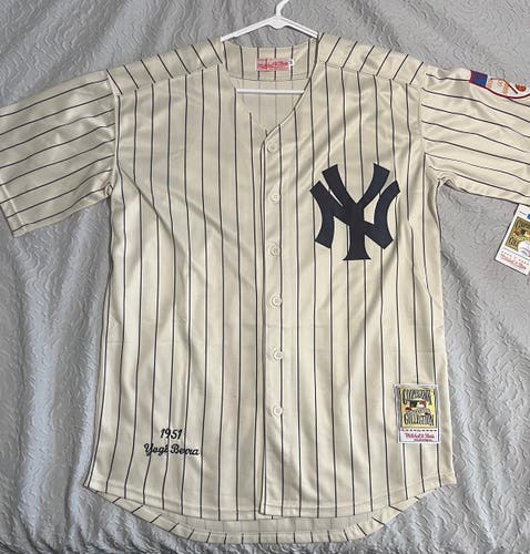 New York Yankees Yogi Berra Cream Throwback Mitchell & Ness Jersey SIZE 40
