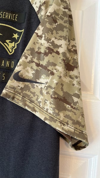 New England Patriots NFL Apparel Camo Military Mens Pullover