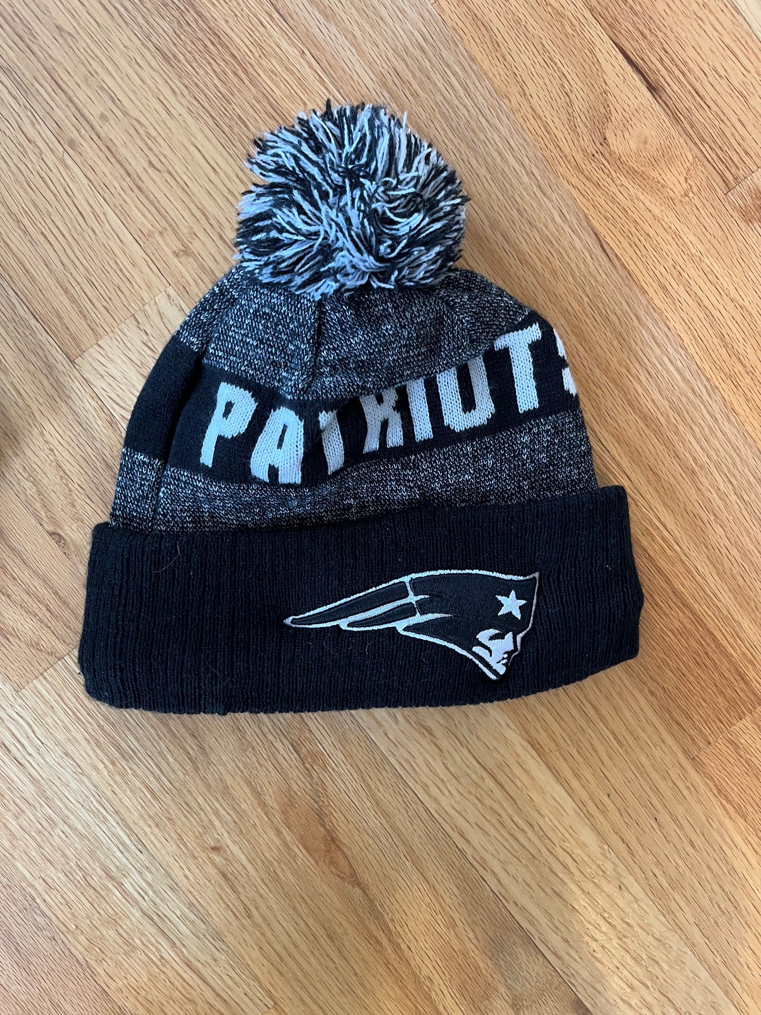 New England PATRIOTS Sport Knit Beanie Winter Pom Hat Adult 