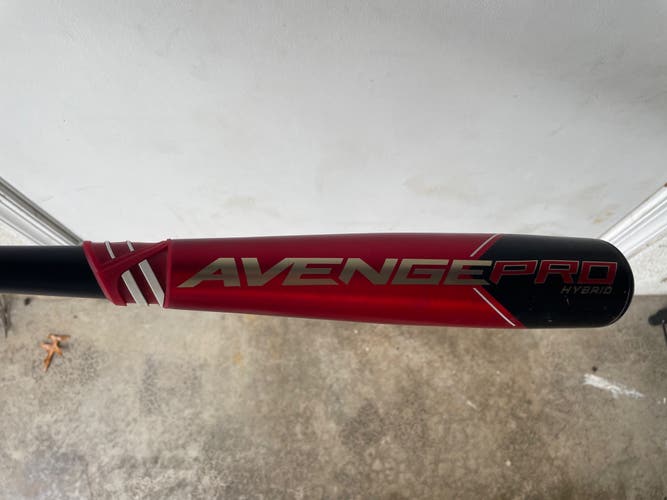 2023 AXE (-10) 18 oz 28" Avenge Pro Hybrid Bat
