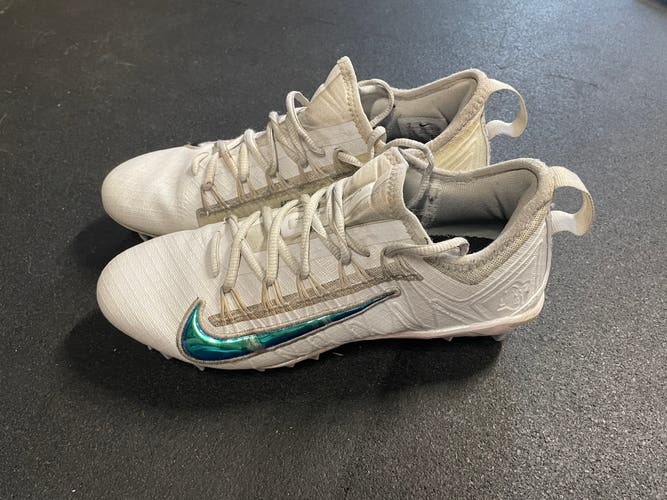 White Used Molded Cleats Low Top Huarache