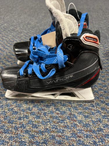 Used Bauer Vapor X700 Hockey Goalie Skates EE (Extra Wide) 5.0 - Intermediate