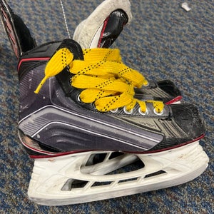 Bauer Vapor X600 Hockey Skates | Junior 3.5 | Regular