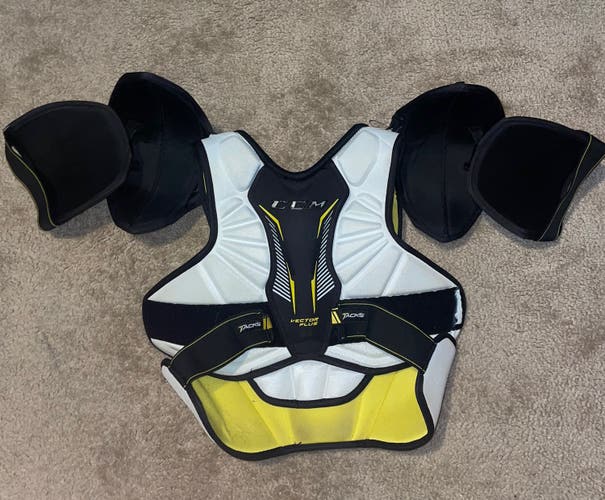 CCM Tacks Shoulder pad