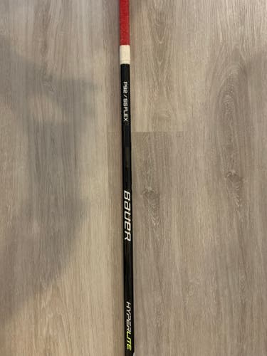 Intermediate Used Right Handed Bauer Vapor Hyperlite Hockey Stick P92