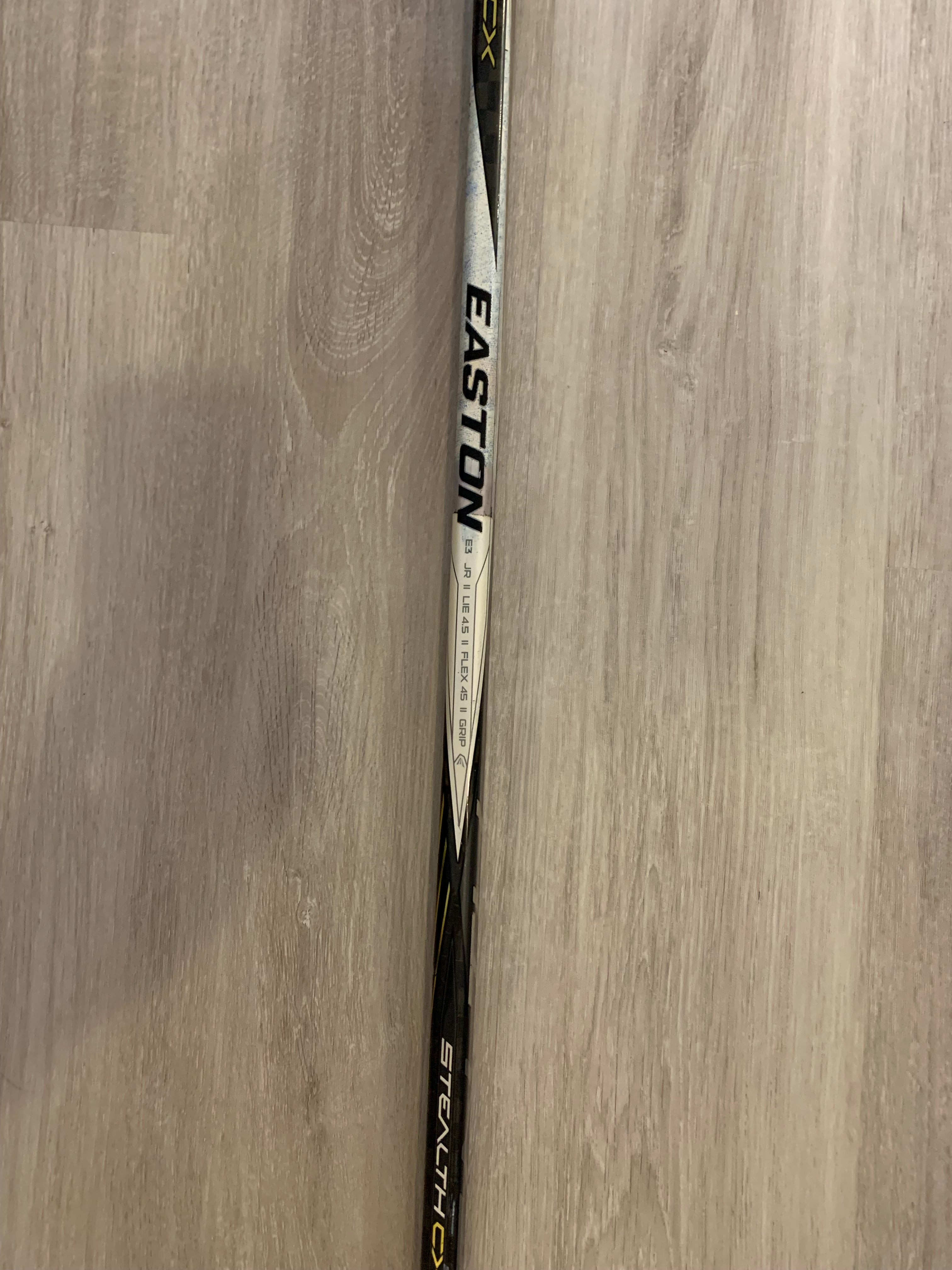 Easton Stealth 888 P5 Jr Getzlaf L4.5 Hockey Stick - Left Handed :  : Sports & Outdoors