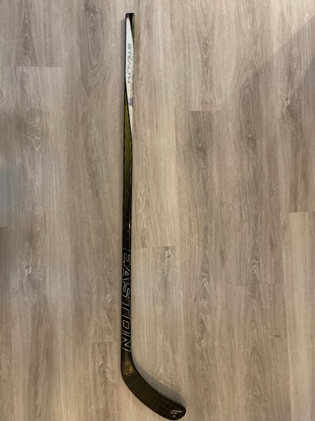 Used Easton SYNERGY Junior Wood Sticks Junior Wood Sticks