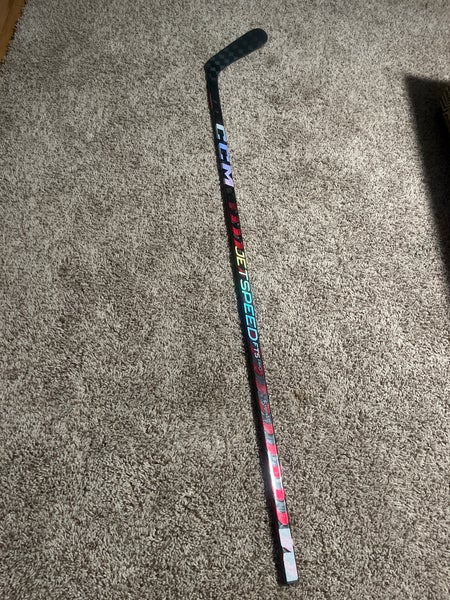 Senior Right Handed P29 JetSpeed FT5 Pro Hockey Stick