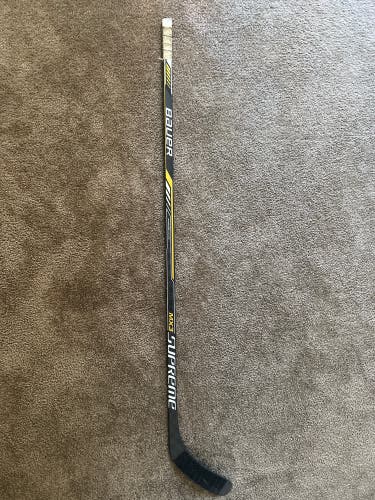 Great Condition Senior Right Handed P88 Pro Stock Supreme MX3 Hockey Stick