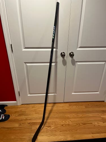 Senior Right Handed P29  RibCor Trigger 7 Hockey Stick